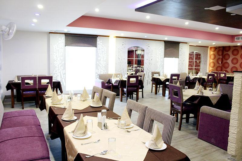 Grace Hotel Karnāl 외부 사진